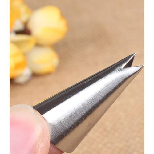 1Pcs Multi Purpose 304 Stainless Steel Leaves mouth Baking tools Nozzles Pastry Cake Decorating Past Silver 352