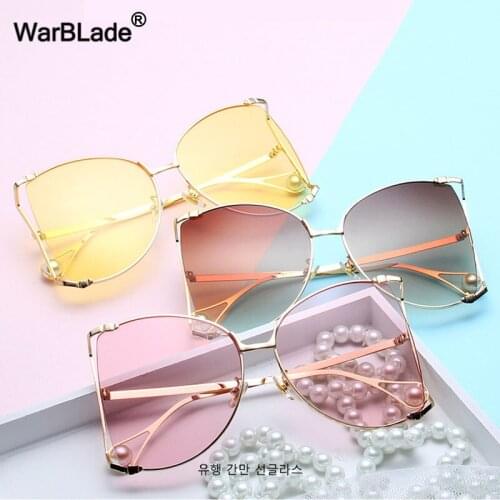 WarBLade Fashion Oversize Square Sun glasses Women Cat Eye Pearl Frame Glasses Hollow Clear Lens Female Eyewear oculos de grau