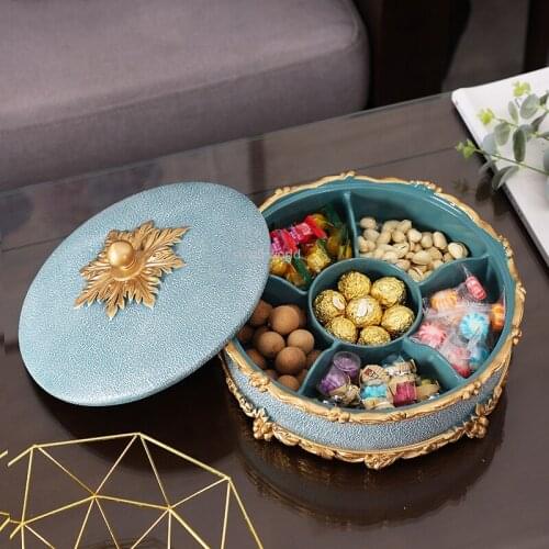 European-style dried fruit tray multi-cell candy storage box with lid home living room coffee table snack nut tray decorative