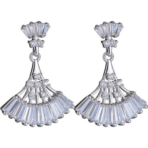 Bettyue Brand Hot Sale AAA Cubic Zircon White Needle Personality Jewelry Earrings For Woman Gothic Style Wedding Party Gifts