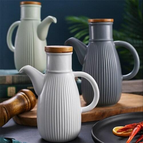 Japanese Style Ceramic Vinegar Oil Bottle Household Soy Sauce Pot Kitchen Cooking Tools Simple Leak Proof Seasoning Container