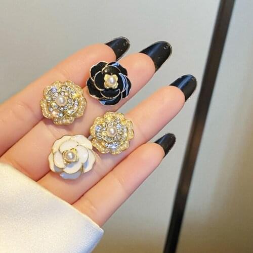 New Korean Little Fragrance Camellia Earrings Net Red Temperament Retro Pearl Earrings Autumn And Winter Ear Jewelry