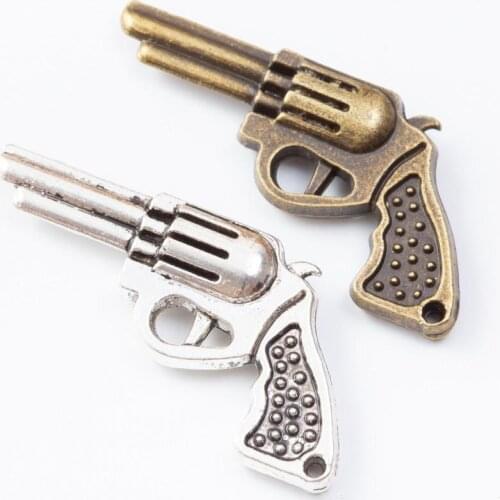 Vriezema Gothic Pendants