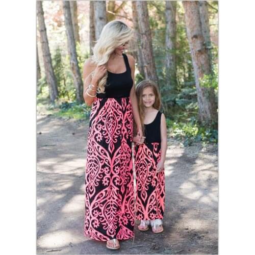 Mother And Daughter Black Floral Dresses Baby Girls Sleeveless Dress Kids Parents Summer Dress Family Matching Outfits