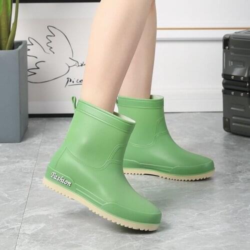 Fashion Rain Boots Women Short Rain Boots Four Seasons Water Shoes Outer Wear Rubber Shoes Water Boots Kitchen Shoes