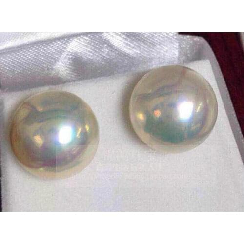 Charming pair of12-13mm natural round south sea white flat pearl earring