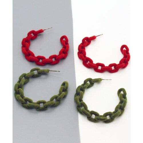 1 Pair Plush Letter C-Shaped Stud Earrings For Women Gift Jewelry Simple Unique Color Hollow Twisted Pierced Earrings JE94