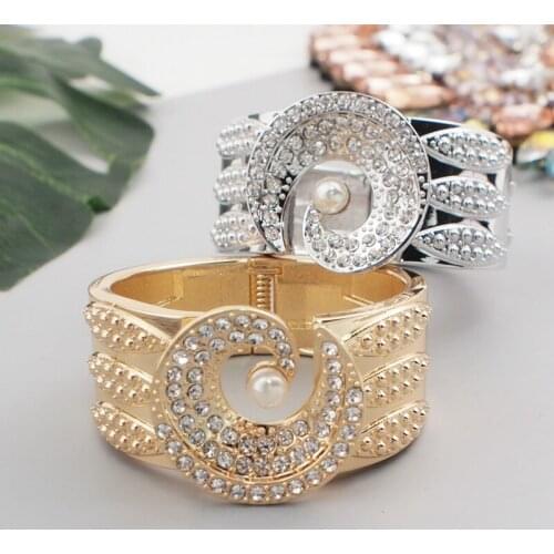 2020 New fashion exaggerated personality alloy bracelet for women trendy gold cuff bracelet senior luxury jewelry best gift