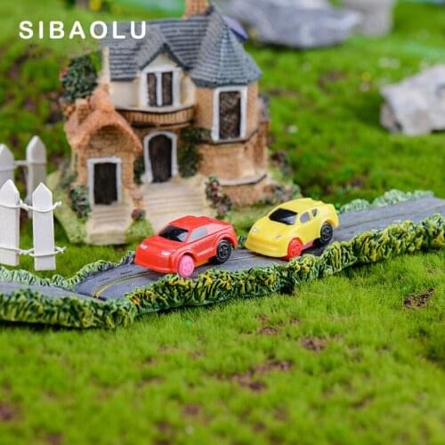 5pcs Artificial Car Green Red Miniature Figurine Doll House Decoration cartoon Dollhouse people cake ornament DIY accessory