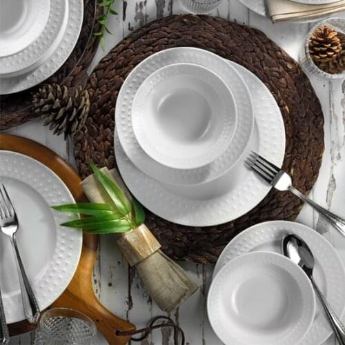 Kutahya has Porcelain Pearl 24 Piece Dinnerware
