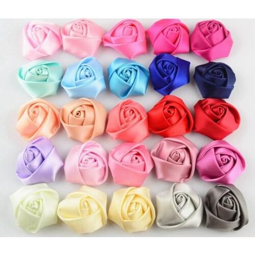 400Pcs/lot 1.5'' Mini Classic Rose Bud Fabric Flower For Girl Headwear Satin Flower Apparel Accessories Hair Accessory Wholesale