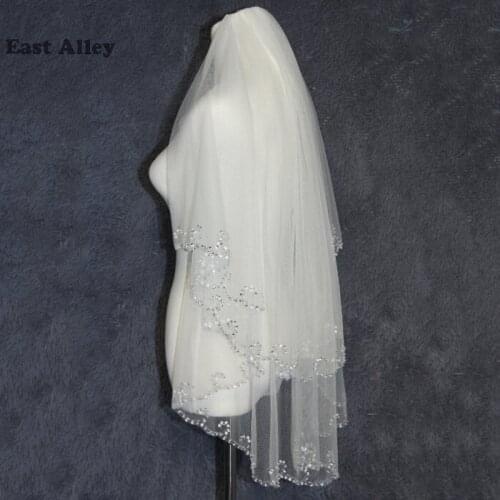 2-Layer Crescent Edge White Wedding Veil Handmade Beaded Bridal Accessories Veils With Comb