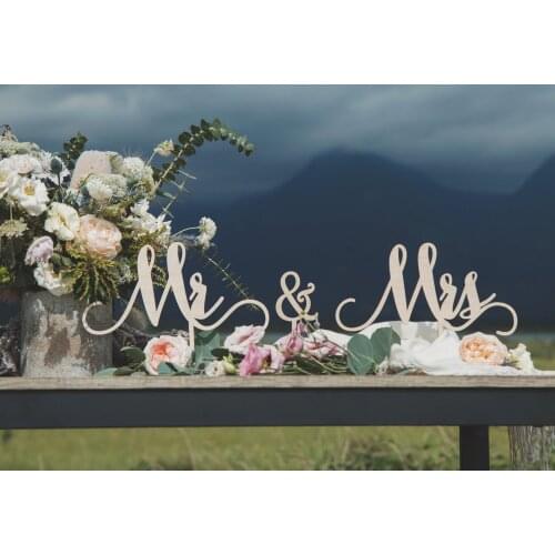 Mr and Mrs, Signs, Wedding Decor, Wedding Sign, Mr and Mrs Wedding Signs, Signs, Wedding Signs, Rustic Wedding Decor, Wedding De