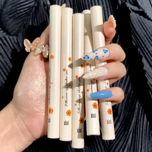 Pearlescent Shiny Eyeshadow Pen Stick Shimmer Earth Color Waterproof Smooth Eye Makeup Pencil Long Lasting Velvet Eyes Cosmetics
