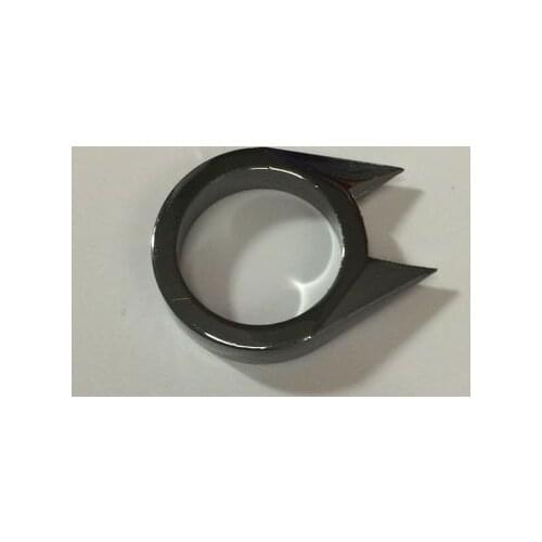 Protective cat ear single finger ring window breaker for ladies and Wolf prevention for men outdoor articles 1 finger clasp for