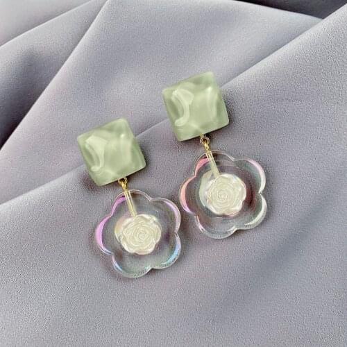 Fashion Elegant White Rose Flower Earrings for Women Retro Green Water Ripple Square Stud Earrings Jewelry 2021 Trend Friend M4