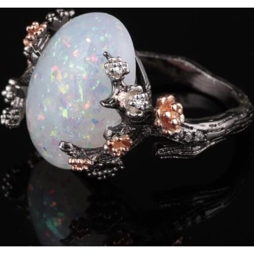 Vintage Plum Blossom Flower with Beautiful Stone Rings Black Gold Color Rings Accessories for Women Halloween Jewelry