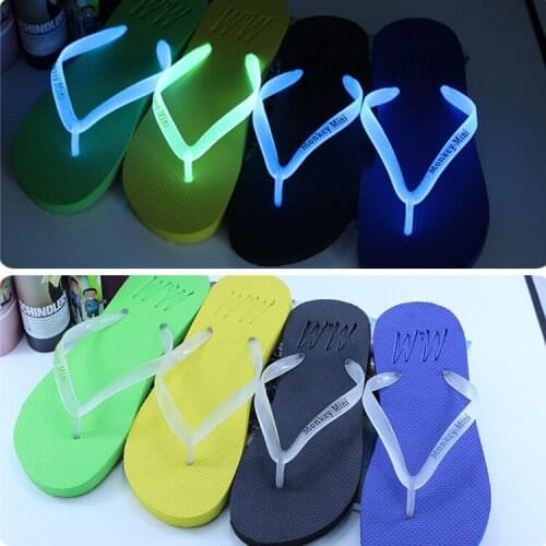 2021 Women Slippers Couple Luminous Flip Flops Clip Toe Drag Shoes Outdoor Fluorescence Anti Skid Beach Shoes Woman Sandals