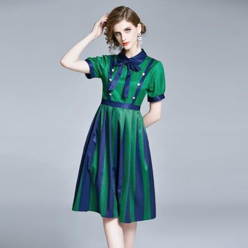 Women Plaid Green Print Dress Vintage Short Sleeve Turn Down Collar Pleated Dress Summer Elegant Tunic Midi Dress Vestidos k8818