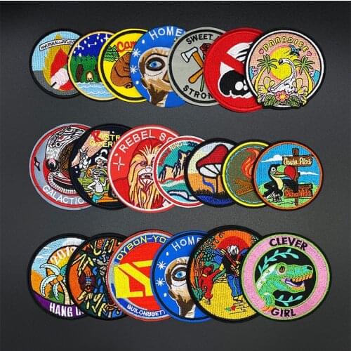 Round funny animal alien horse patches creative DIY Cloth Badges Decorate Iron Patch Clothes Apparel Sewing Decoration Applique