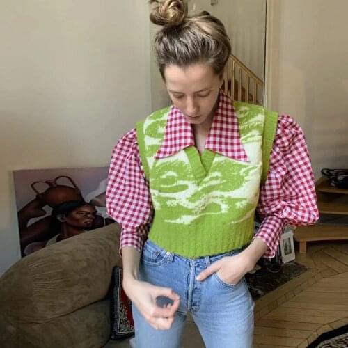 Soft Knitted Sweater Vest Women Vintage Sleeveless V Neck Green Waistcoat Autumn Winter Vest Pullover Fashion Outfit 2021