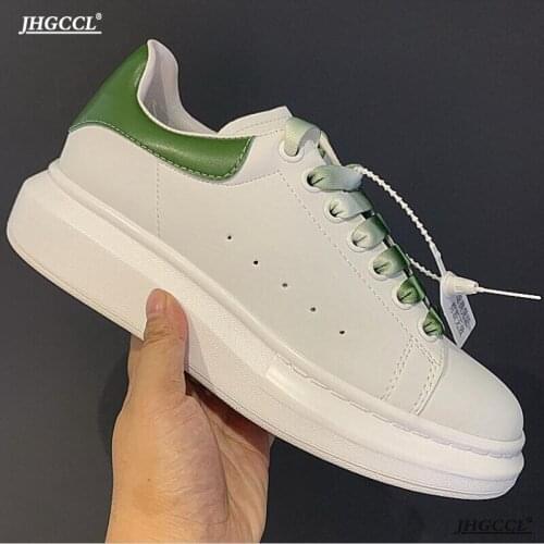 New Designer White Alexander Shoes Women Oversized White Sneakers Chunky Platform Thick Buttom mens Casual Tenis Shoes A12