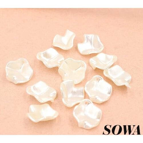 200Pcs/Lot Size 27*25mm Ivory Color Imitation Pearls Craft ABS Resin Effect 3D Maple Leaf Designed Beads For Making Jewelry DIY