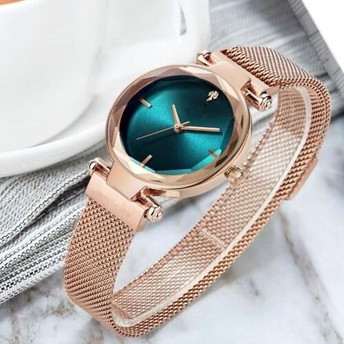 The New Women Watch Mesh Belt Quartz Watch