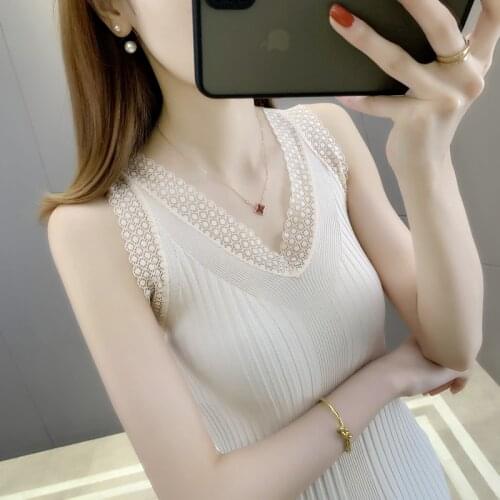 19925 (6 rooms, 5 rows, 6 middle) real shot V-neck lace stitching solid color vest 24