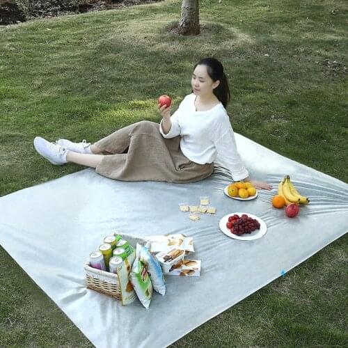 Japanese-style Outdoor Picnic Mat Disposable Moisture-proof Waterproof Camping Mat Portable Camping Beach Lawn Mat Supplies