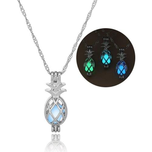 Vintage Glow in the Dark Jewery with Silver Plated Pineapple Shaped Statement Choker Long Pendant Luminous Necklace for Women