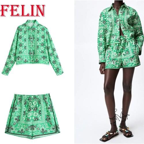 Women Chic Green Floral Print Summer Oversized Crop Top Fashion Lapel Long Sleeve Shirt Vintage Elastic Scalloped Trim Shorts