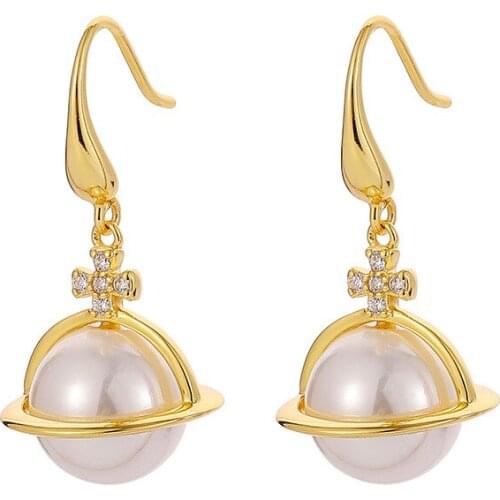 Freysire Pearl Earrings