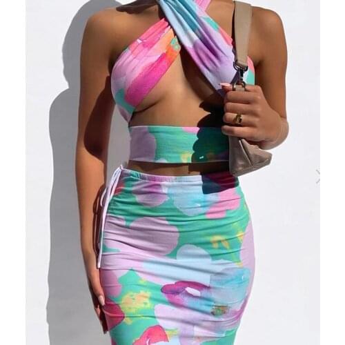 Women Sexy Close-fitting Vest Fuchsia Floral Printed Pattern Sleeveless Halter Neck Crop Tops S/ M/ L/ XL