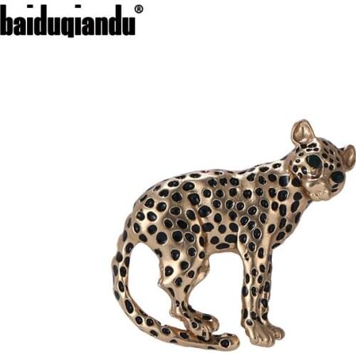 Baiduqiandu New Arrival Antique Gold Color Plated Leopard Alloy Brooches for Women Dress Coat Accessories Cute Jewelry