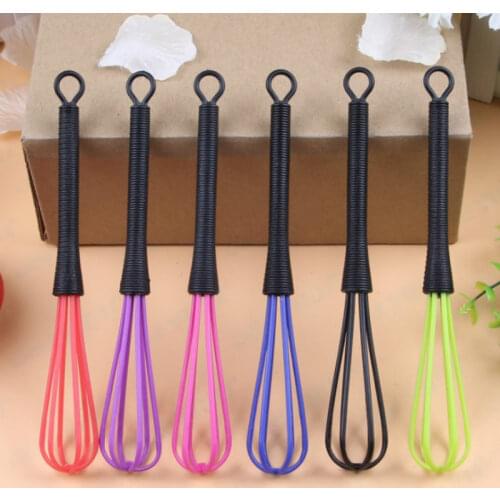 1 Pc Mini Agitator Plastic Whisk Egg Beater Hair Color Paint Stirrer Mixer Milk Shake Cream Stirring Kitchen Gadget Tools