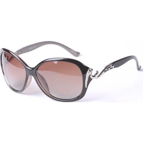 New UV Hot Polarized Sunglasses Women Sunglasses UV400 Protection Fashion Sunglasses With Rhinestone Sun Glasses Female 2020