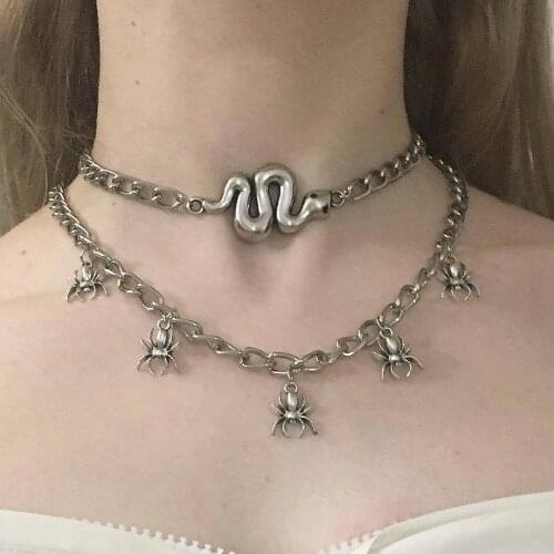 Vintage Snake Spider Pendants Gothic Accessories Womens Neck Chain Necklace for Women Punk Pendant Jewelry on the Neck Choker