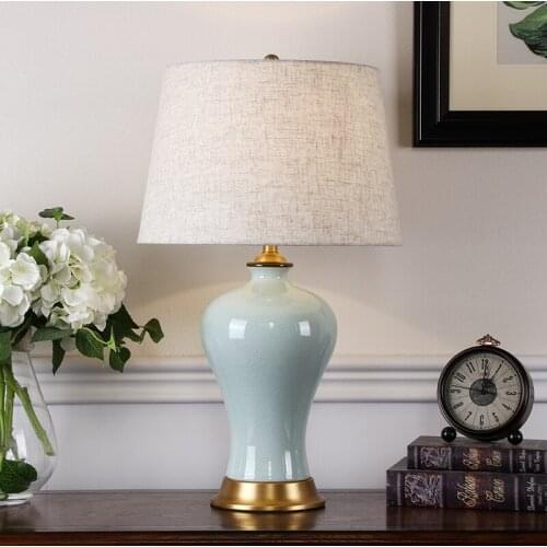 Jingdezhen Chinese creative ceramic table lamp bedroom study living room dining room decoration table lamp modern hand made