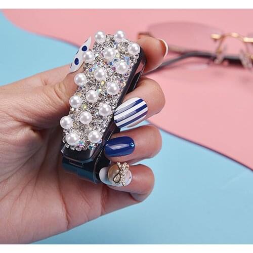 Luxury Car Glasses Case Eyeglasses Clip Ticket Card Clamp Fastener Cip Portable Car Sun Visor Sunglasses Rhinestone Holder