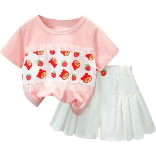 Childrens suit 2021 summer new girl sweet strawberry lace stitching short-sleeved top pleated shorts two-piece hot sale