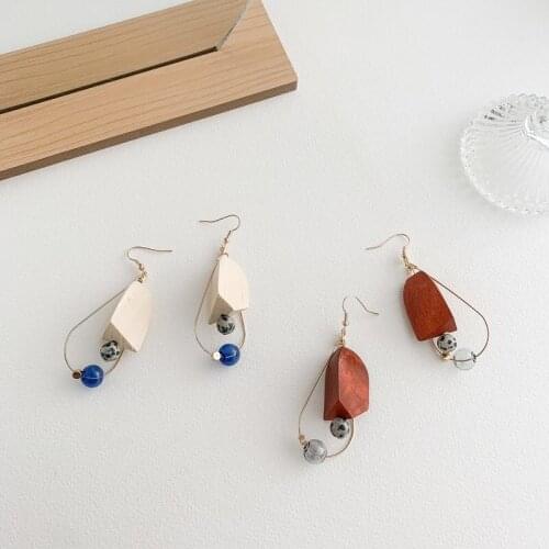 Orgin Summer Temperament Irregular Geometrical Wood Dangle Earrings for Women Retro Glass Ball Earrings Party Jewelry Wholesale