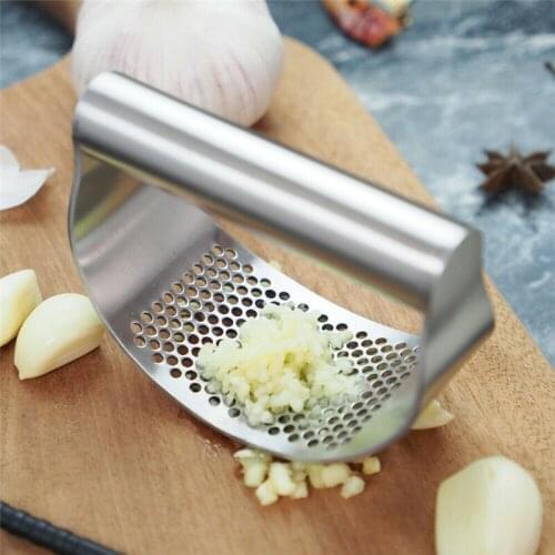 Stainless Steel Garlic Press Household Manual Garlic Press Device Kitchen Press Squeezer Ginger Garlic Kitchen Accessories Tools