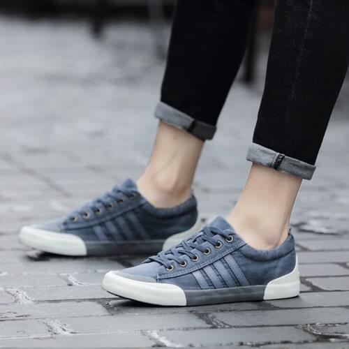 Men Canvas Shoes 2020 Fashion Solid Color Men Vulcanized Shoes Lace-up White Casual Shoes Men Sneakers