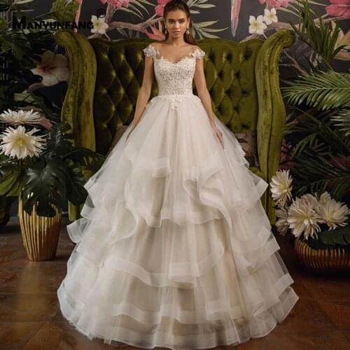 High-End Cap Sleeve Embroidery Appliques Tulle Tiered Wedding Dress Luxury O-Neck Sweep Train Lace Up Bridal Ball Gown 2021