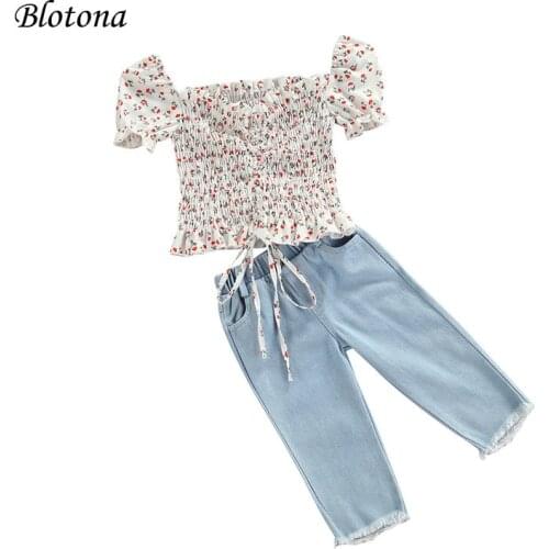 Blotona 2Pcs Baby Girl Summer Casual Outfits, Floral Square Collar Puff Sleeve Drawstring Shirt+Solid Color Frayed Raw Hem Jeans