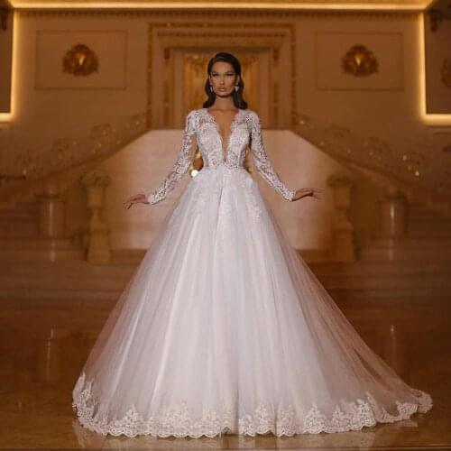 Cheap A Line Wedding Dresses Sexy V Neck Long Sleeve Bridal Gowns Lace Appliques Wedding robes de mariée