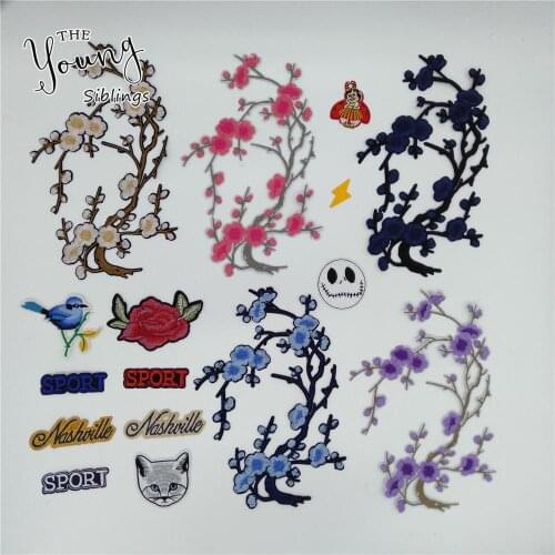 Fashion style Cartoon Patter Hot melt adhesive Applique Embroidery DIY Clothing Badges Accessories Iron on patches C5522-C5539