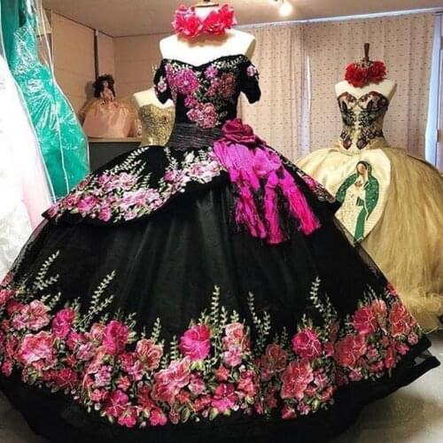 2020 Black Quinceanera Dresses Applique Puffy Skirt Sweet 16 Dress Long Vestidos De 15 Ball Gown Prom Gowns
