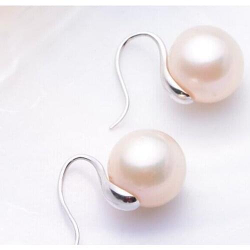 Elegant 9-10mm south sea round white pearl earring silver
